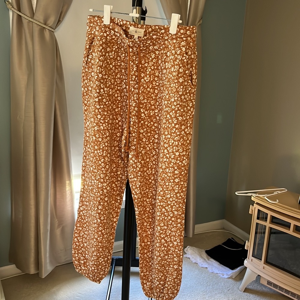 Loft Lou & Grey Joggers. Like new cond., W15", inseam 27". Color burnt orange.